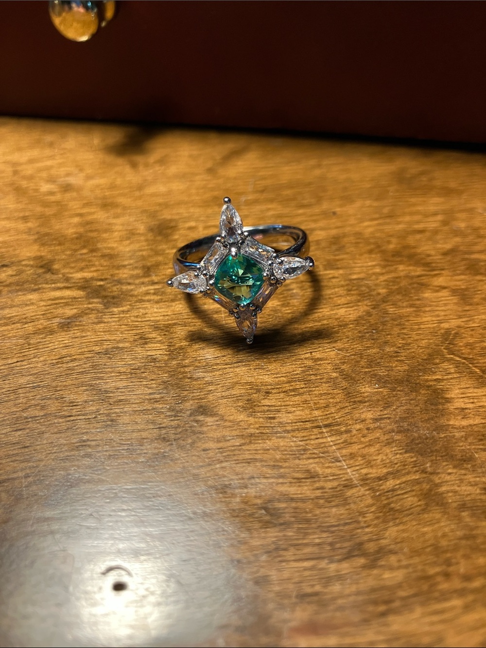 Emerald Green Starburst CZ Ring - Women Jewelry